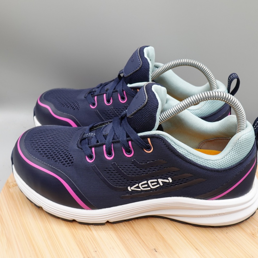 KEEN® Utility Women's 10W Minneapolis‎ Carbon Fiber Safety-Toe Work Shoe